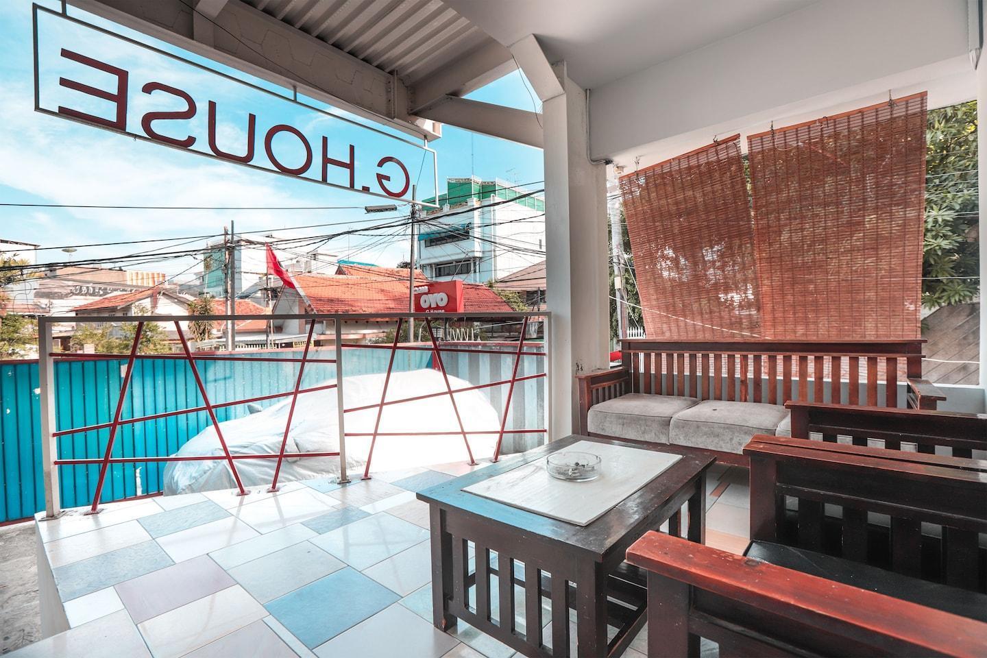 Hotel Oyo 208 G House Yakarta Exterior foto
