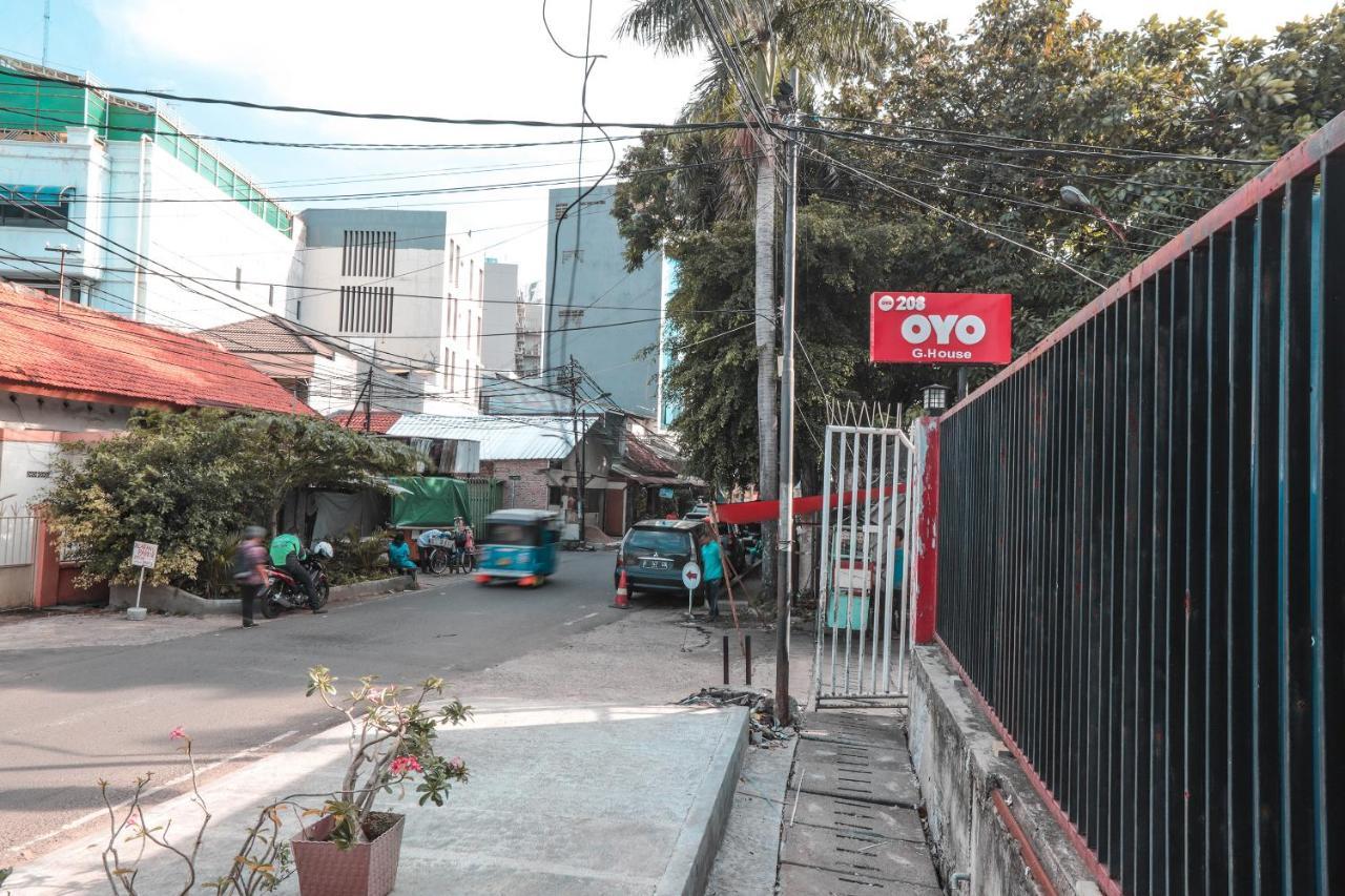 Hotel Oyo 208 G House Yakarta Exterior foto